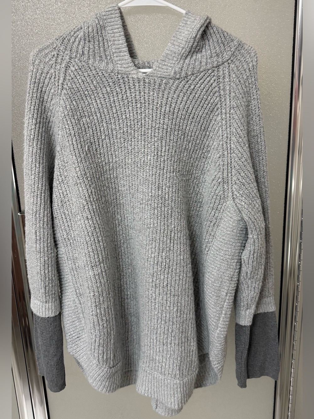 Maurice’s sweater with hoodie XXL